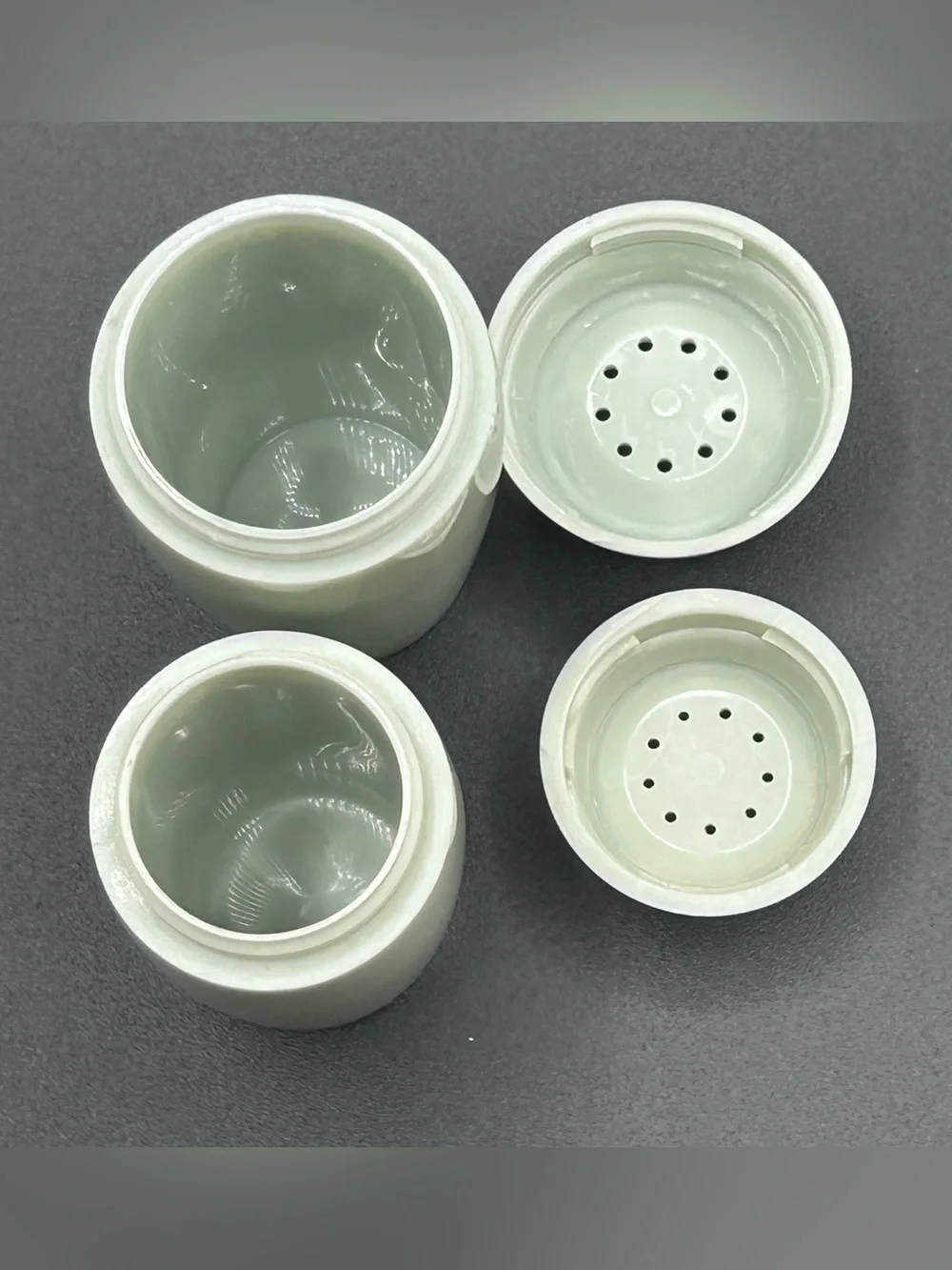 Vintage Retro Thermoplastic Salt Pepper Shakers Green VaLon Germany 2.75